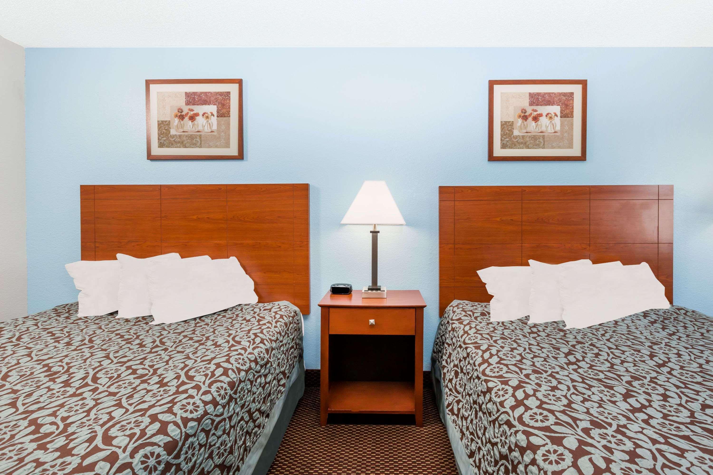 Days Inn By Wyndham Ankeny - Des Moines Dış mekan fotoğraf