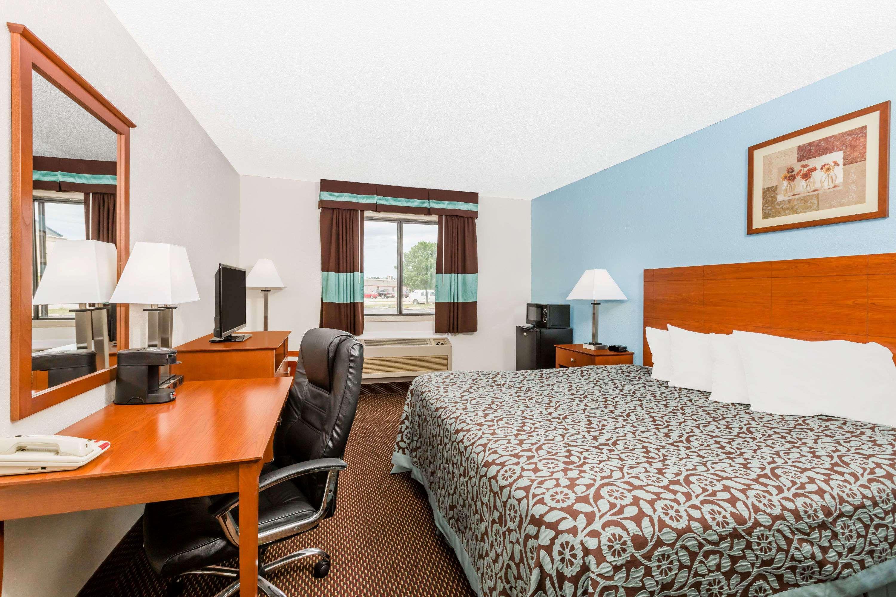 Days Inn By Wyndham Ankeny - Des Moines Dış mekan fotoğraf