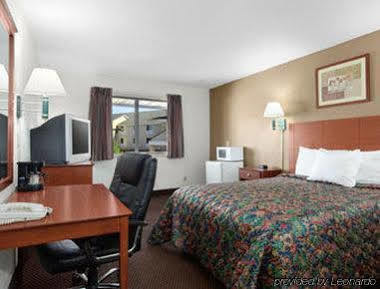 Days Inn By Wyndham Ankeny - Des Moines Dış mekan fotoğraf