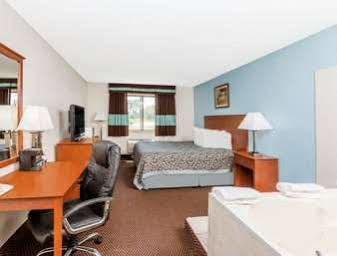 Days Inn By Wyndham Ankeny - Des Moines Dış mekan fotoğraf